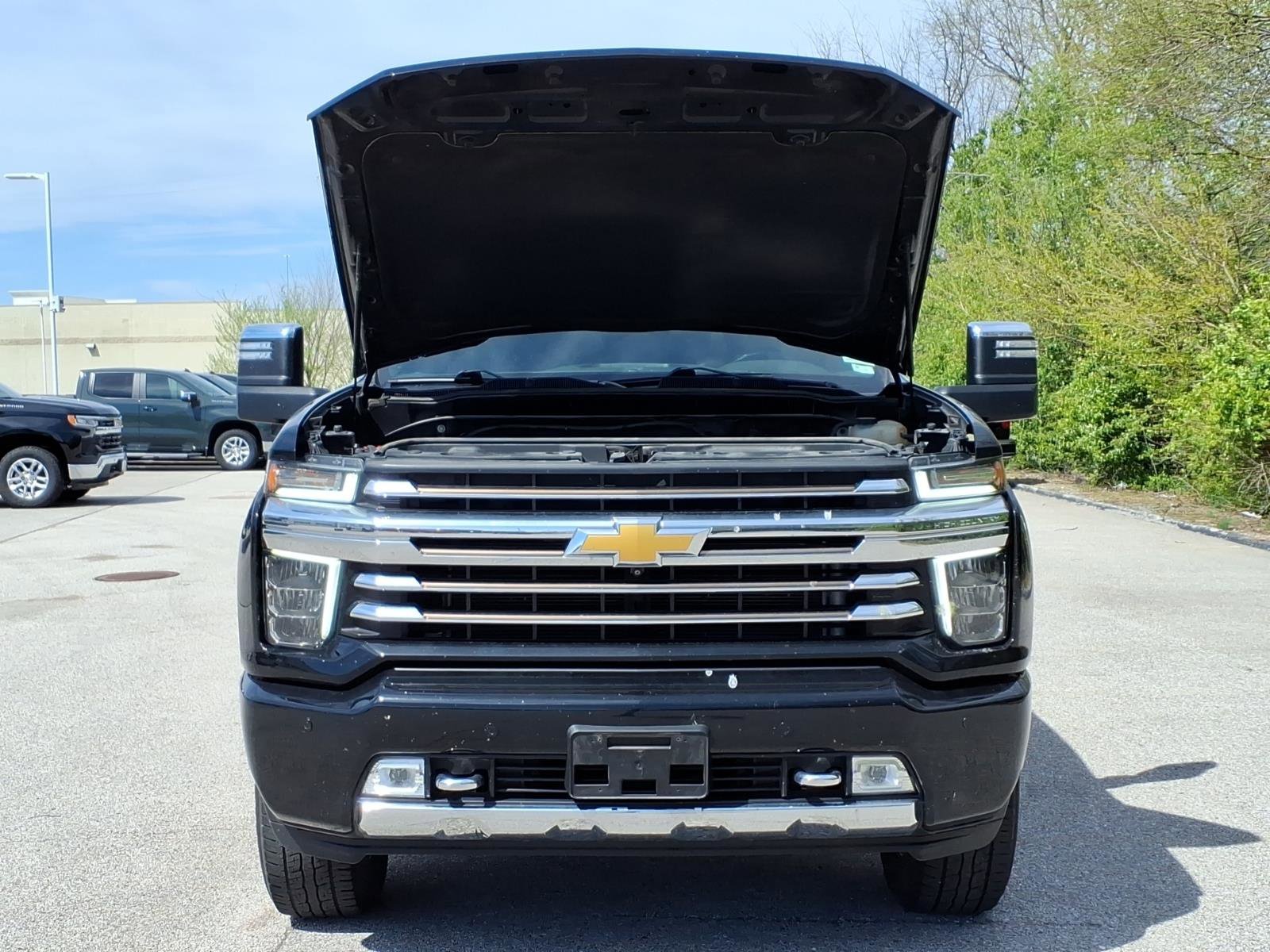 Used 2022 Chevrolet Silverado 2500 High Country w/ Safety Package II image 32