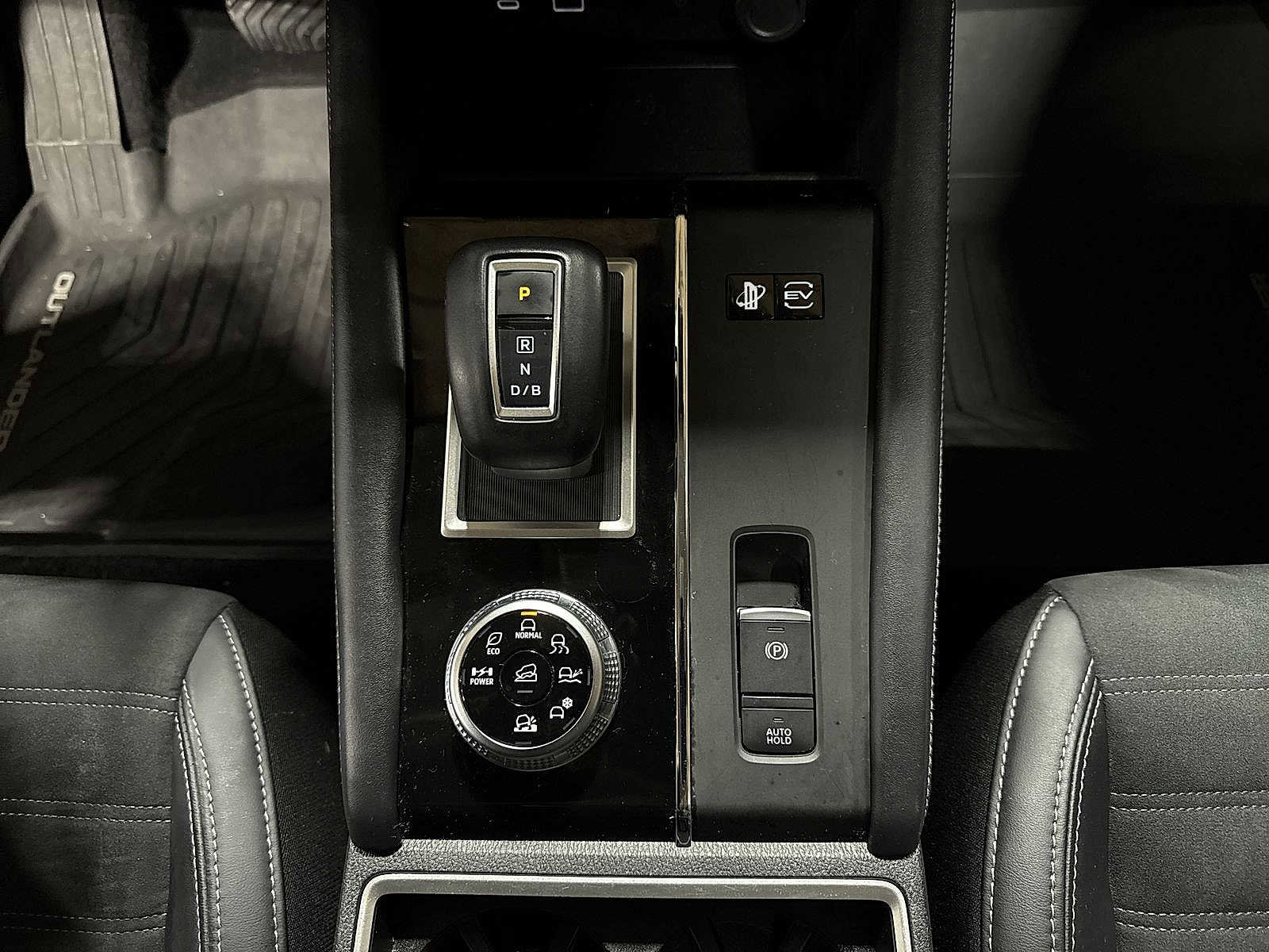 Used 2024 Mitsubishi Outlander Ralliart image 33