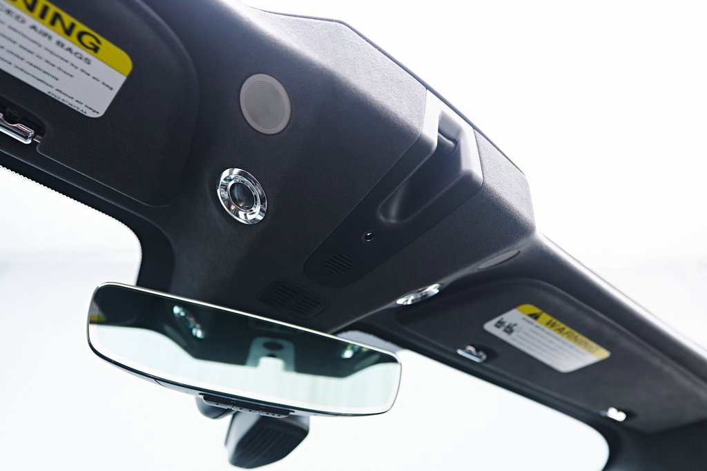 Used 2023 Aston Martin V8 Vantage Roadster image 77