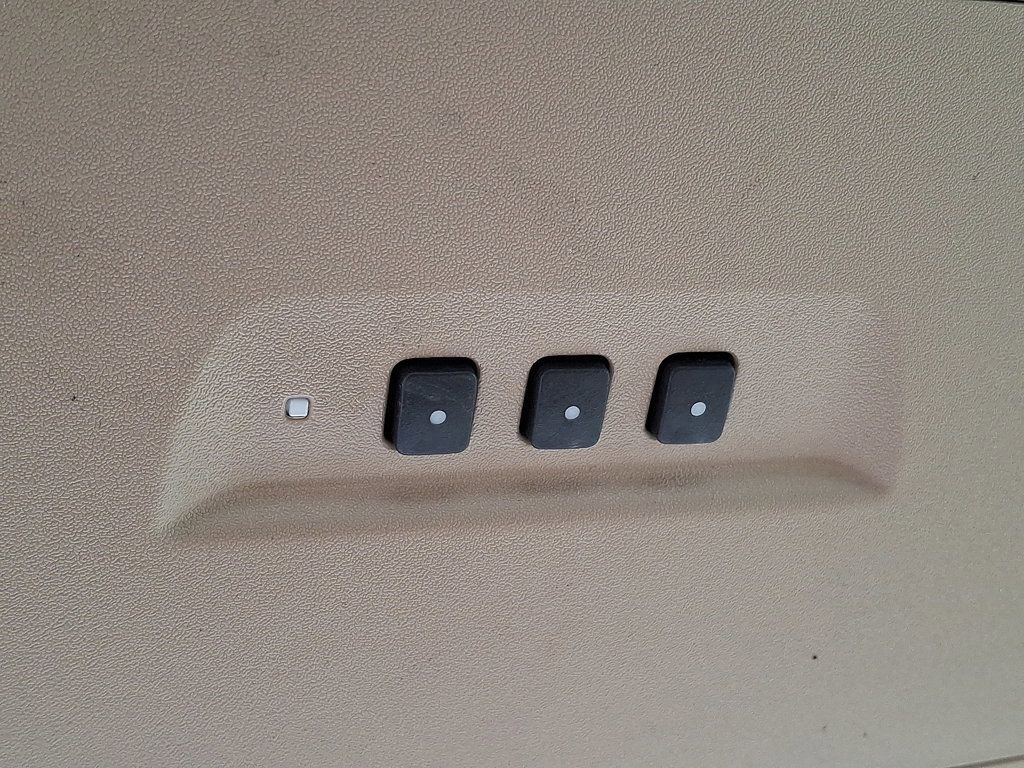 Used 2013 Buick LaCrosse Leather image 24