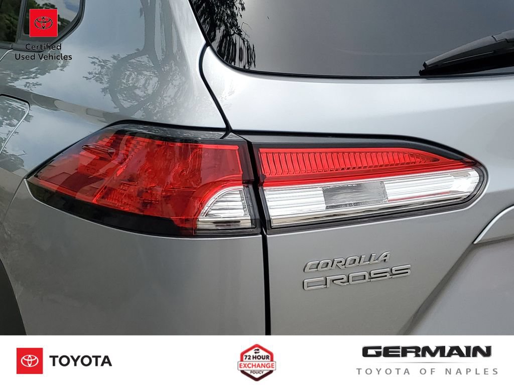 Certified 2024 Toyota Corolla Cross LE AWD/4WD image 17