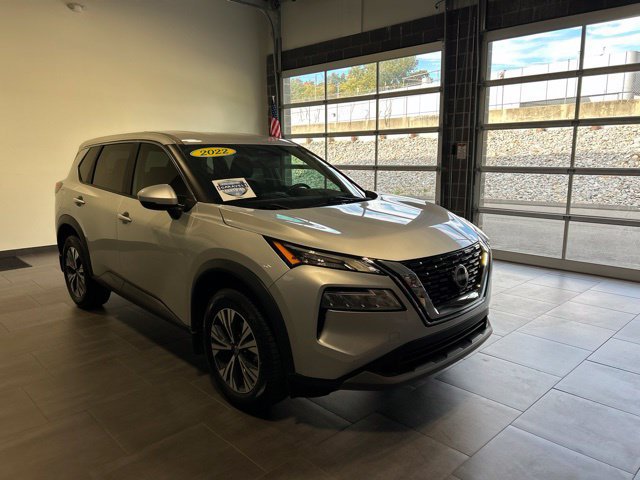 Used 2022 Nissan Rogue SV FWD image 9