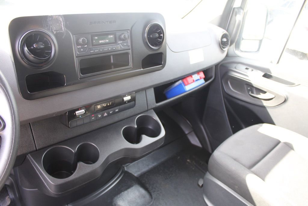 Used 2023 Mercedes-Benz Sprinter 2500 image 26