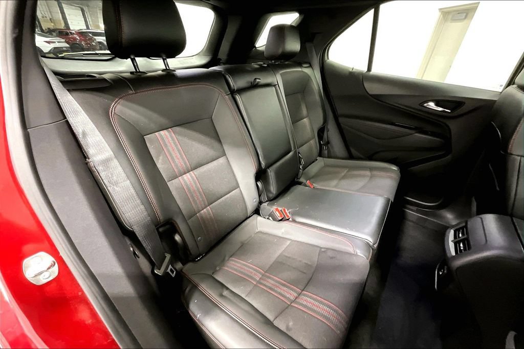 Used 2024 Chevrolet Equinox RS FWD image 32