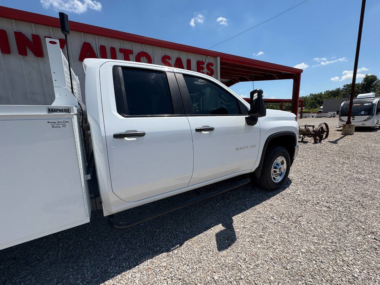 Used 2022 Chevrolet Silverado 2500 W/T w/ WT Convenience Package image 2