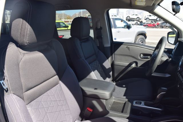 New 2026 Nissan Frontier SV w/ SV Convenience Package AWD/4WD image 19