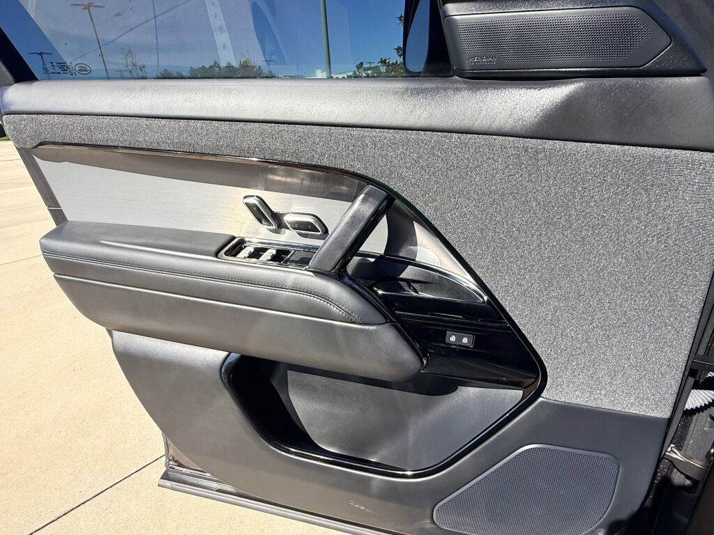 Used 2024 Land Rover Range Rover Sport Dynamic SE image 21
