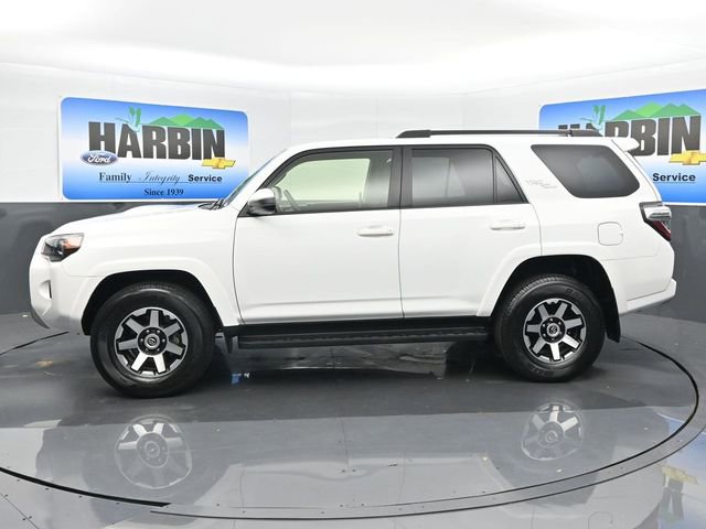 Used 2024 Toyota 4Runner TRD Off-Road image 2