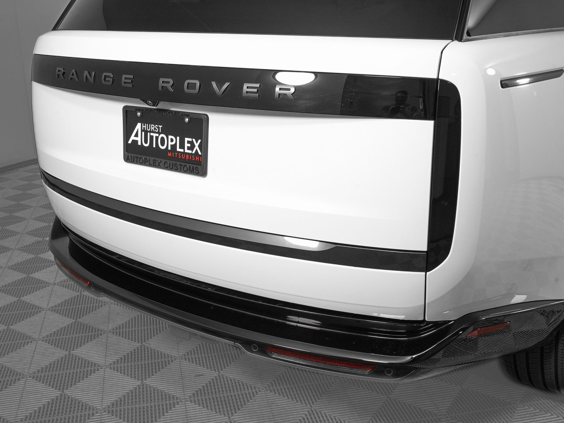 Used 2025 Land Rover Range Rover SE image 35