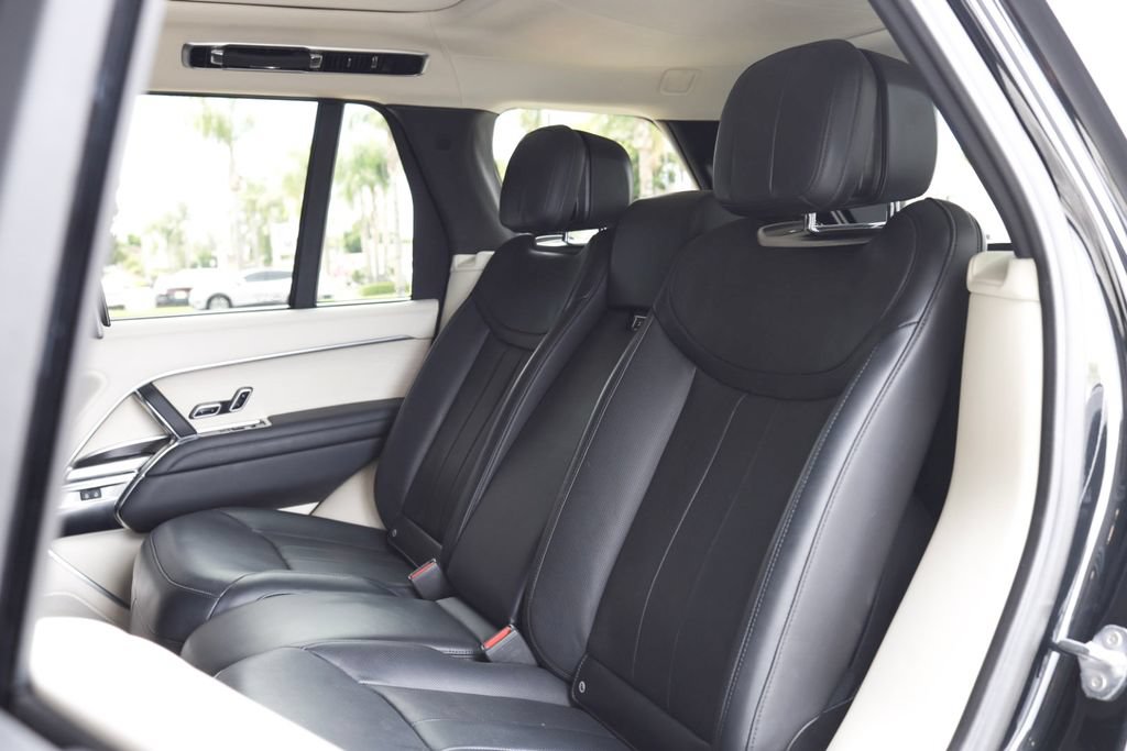 Used 2023 Land Rover Range Rover Autobiography AWD/4WD image 31