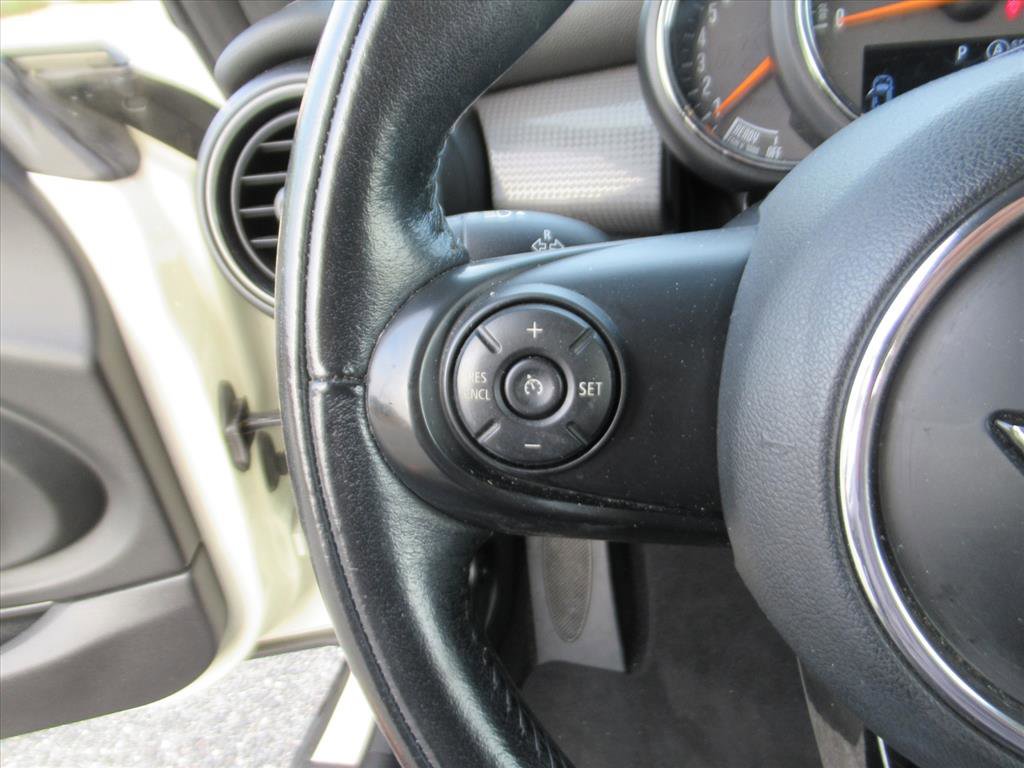 Used 2016 MINI Cooper Convertible image 16