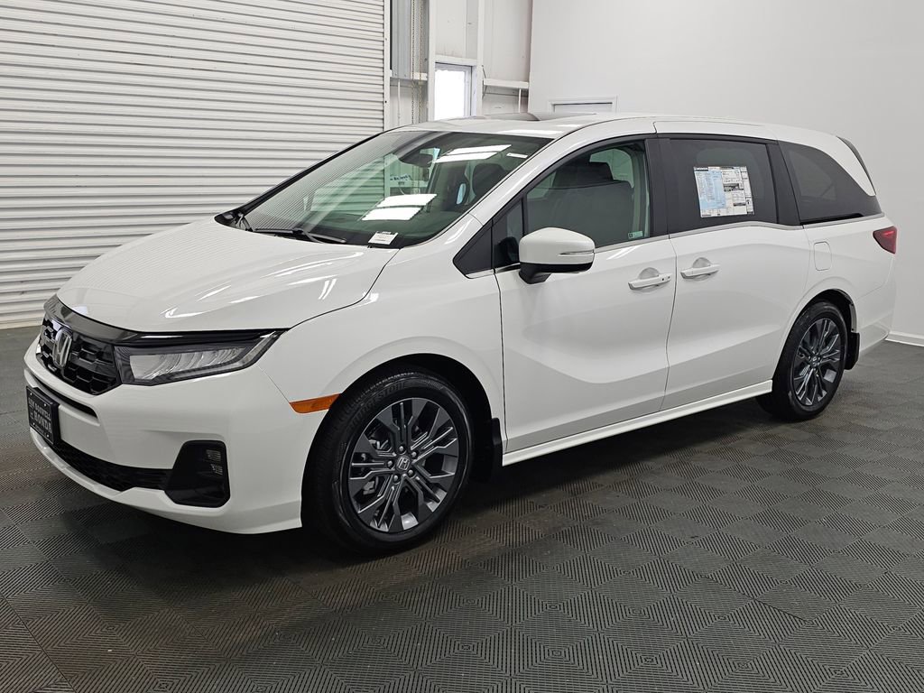 New 2026 Honda Odyssey Touring image 4