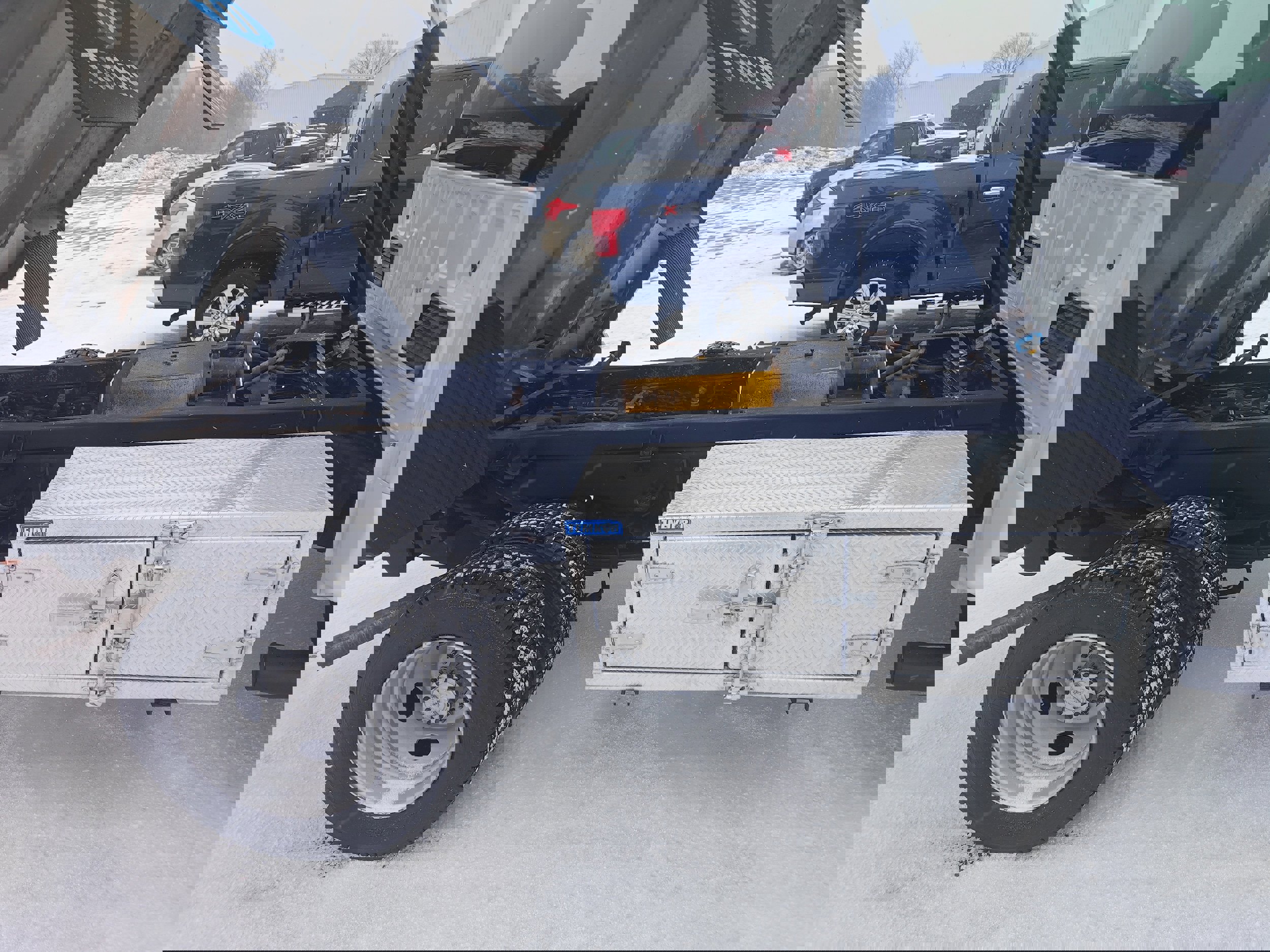 Used 2022 Ford F550 4x4 Regular Cab Super Duty image 7