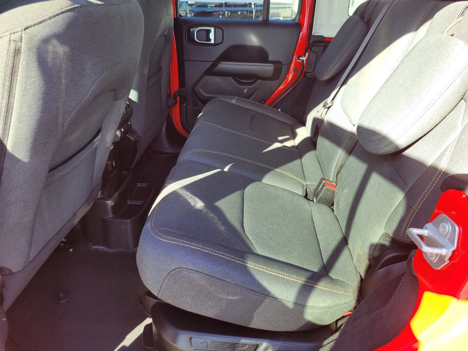 Used 2025 Jeep Wrangler Sahara 4xe image 11