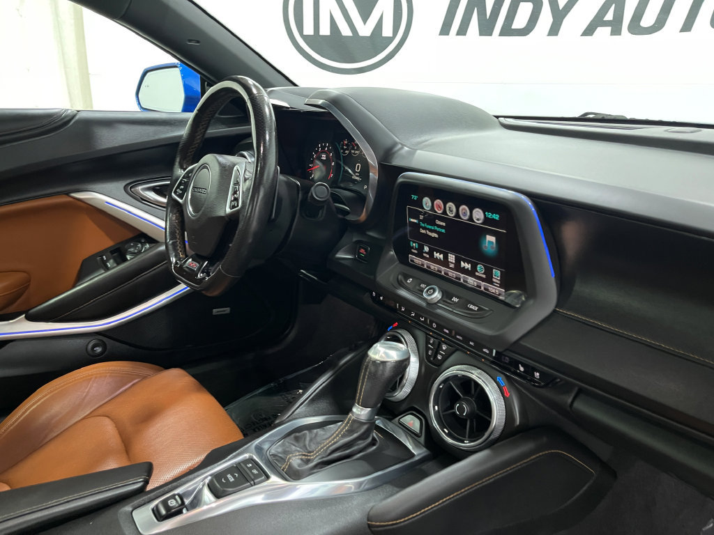 Used 2018 Chevrolet Camaro SS RWD image 20