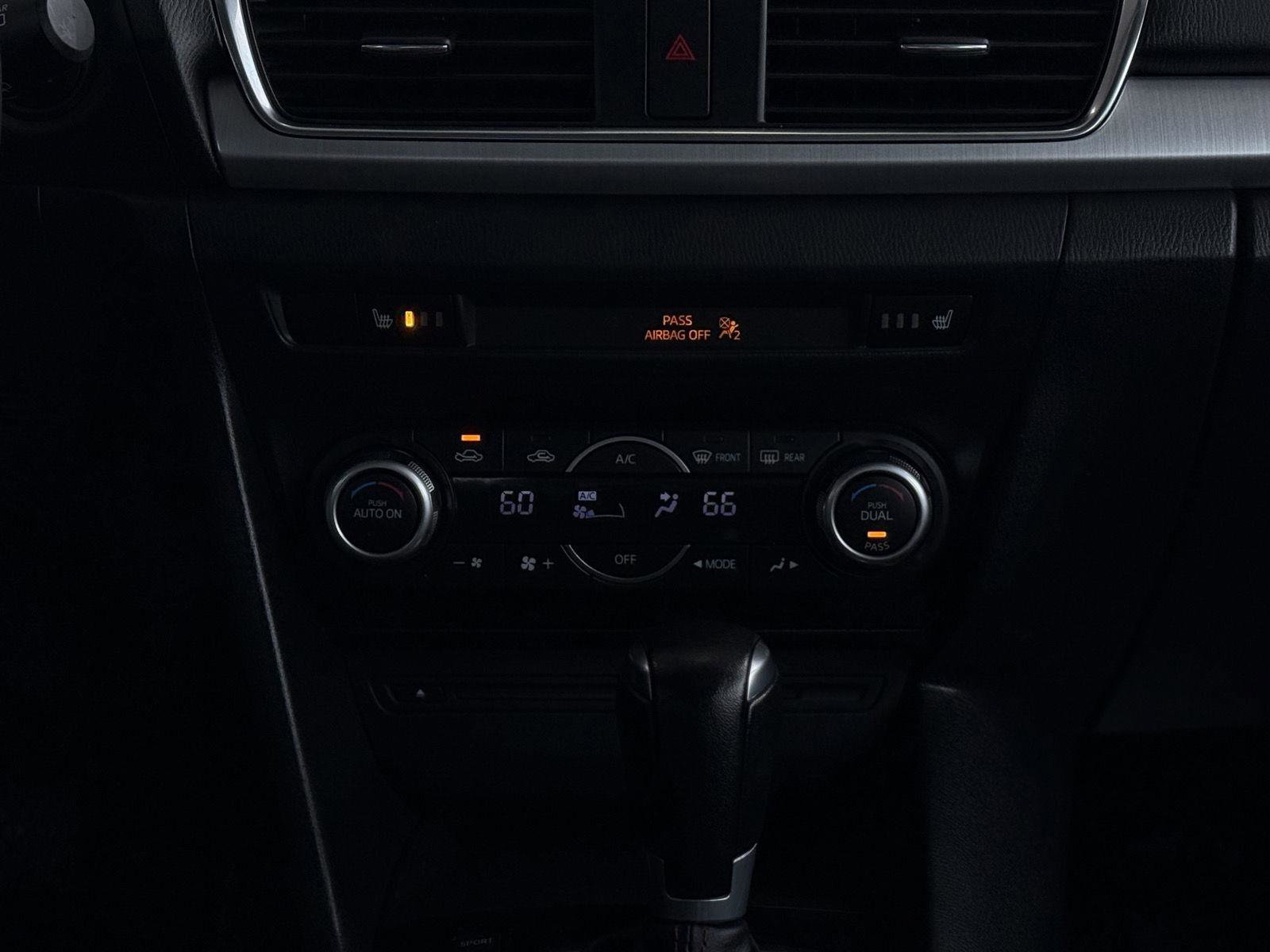 Used 2015 MAZDA MAZDA3 s Grand Touring image 20