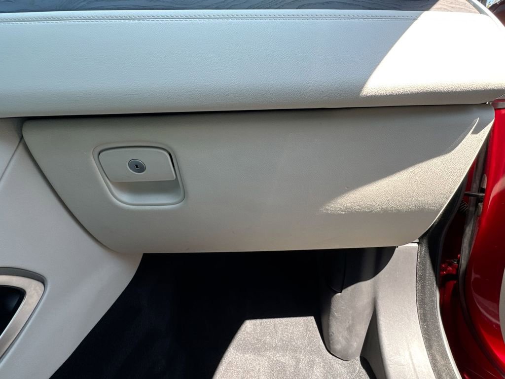 Used 2022 Jaguar F-PACE S image 35