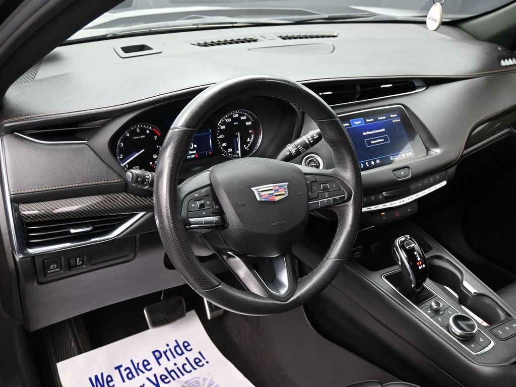 Used 2023 Cadillac XT4 Sport image 16