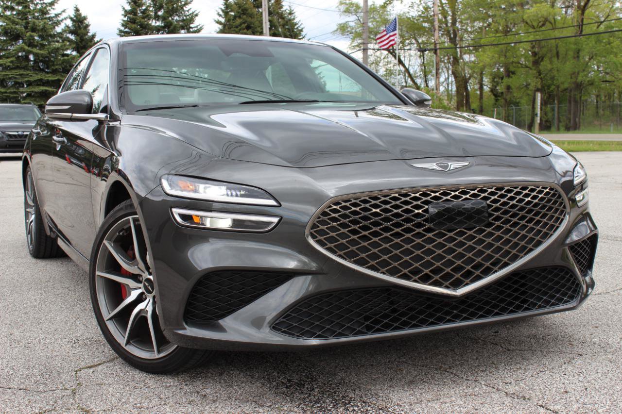 Used 2025 Genesis G70 2.5T RWD image 2