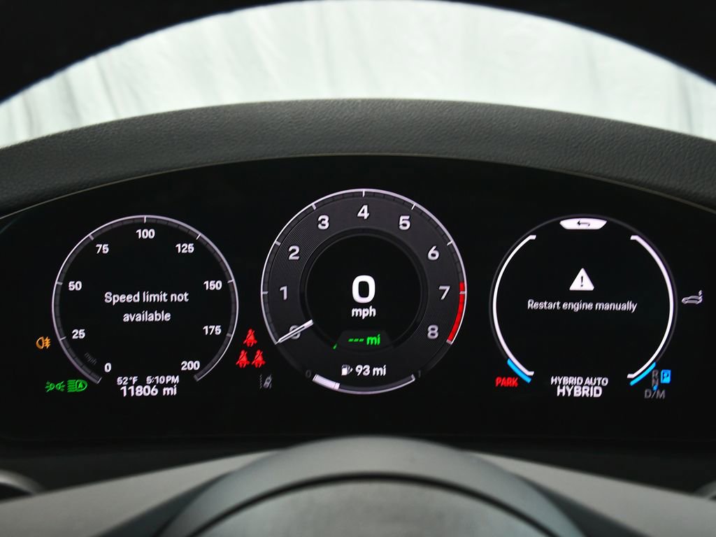 Used 2025 Porsche Panamera 4 image 39