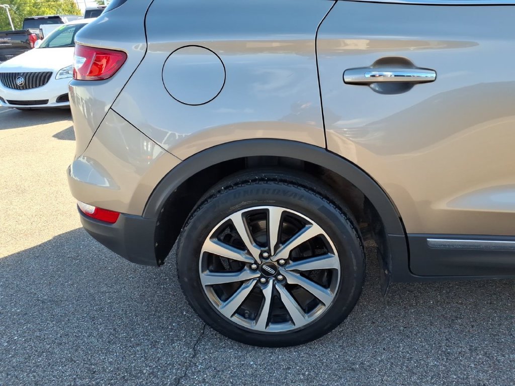Used 2019 Lincoln MKC Reserve FWD image 26