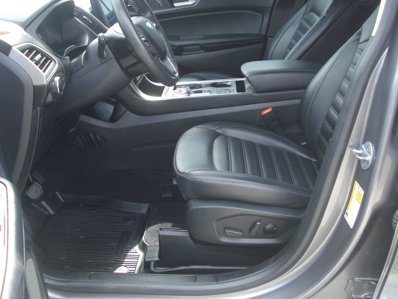Used 2022 Ford Edge SEL w/ Cargo Accessory Package image 13