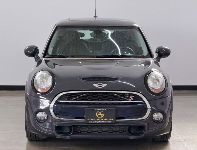 Used 2015 MINI Cooper S image 2