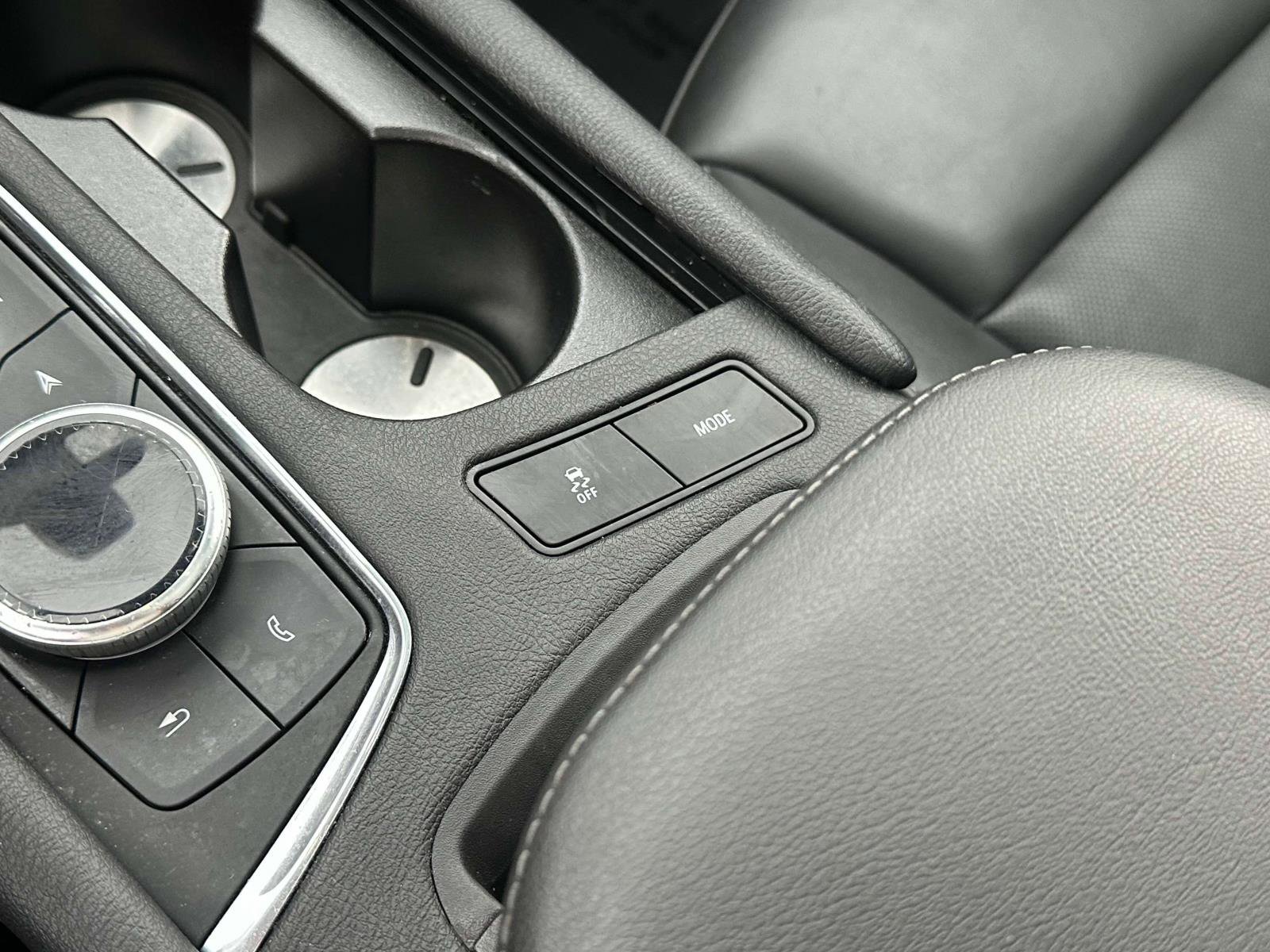 Used 2022 Cadillac XT6 Premium Luxury w/ Technology Package image 32