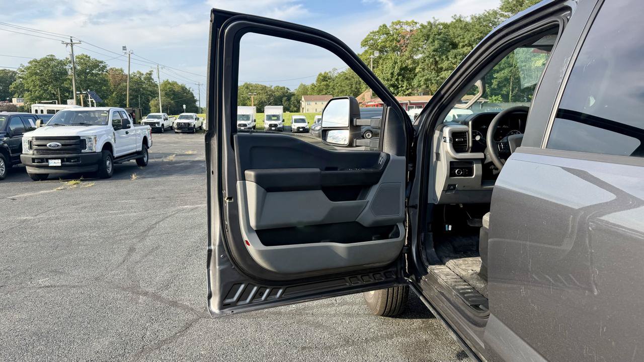 Used 2023 Ford F350 XL w/ 360-Degree Camera Package AWD/4WD image 16