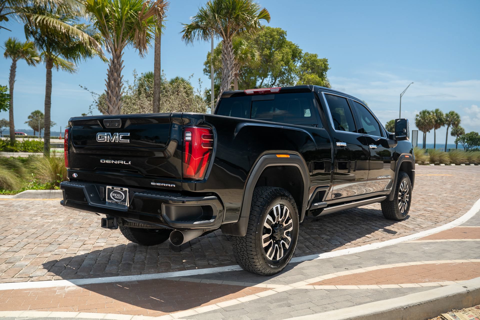 Used 2026 GMC Sierra 2500 Denali Ultimate AWD/4WD image 7