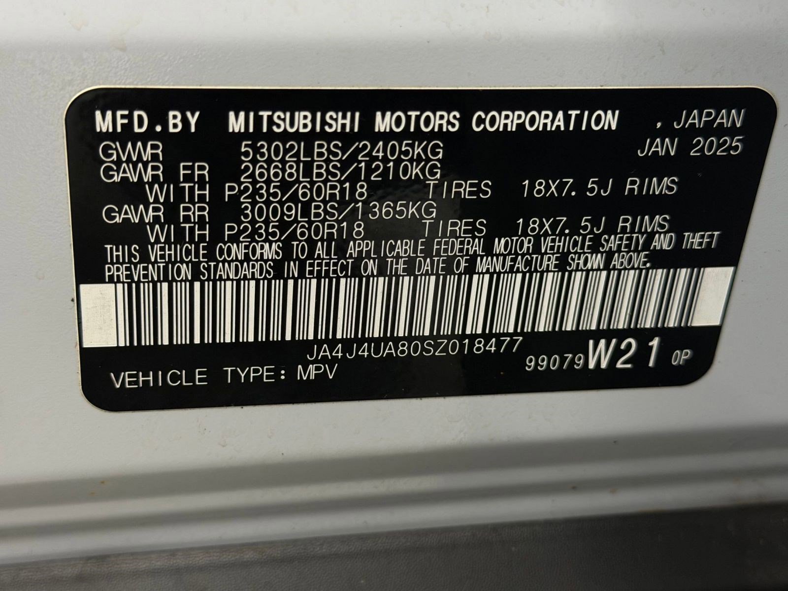 Used 2025 Mitsubishi Outlander ES image 18