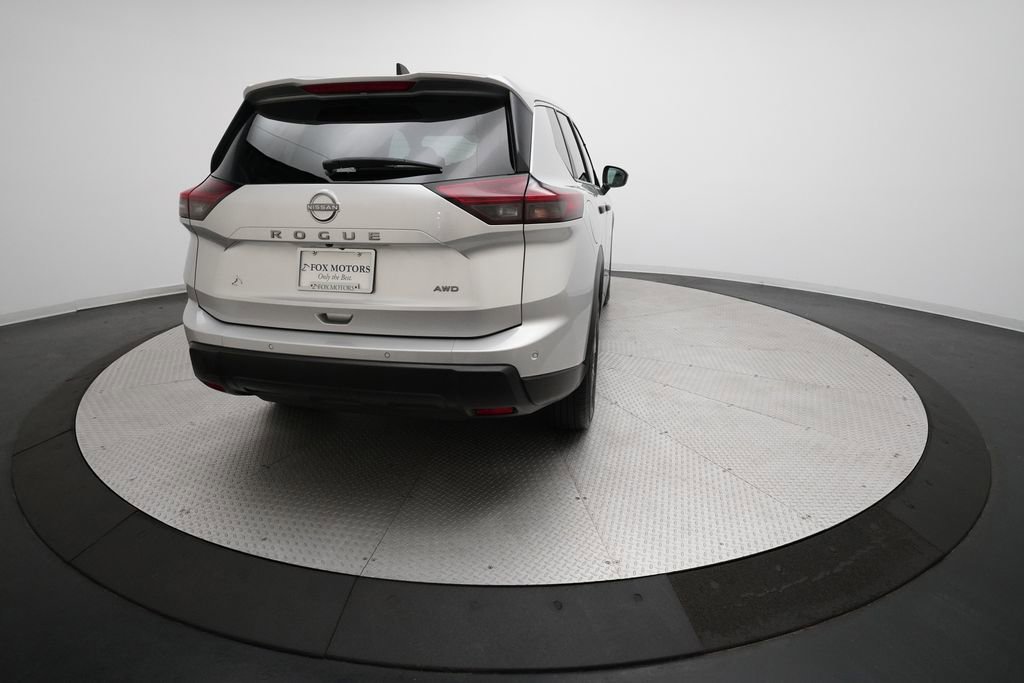 Certified 2024 Nissan Rogue S image 13