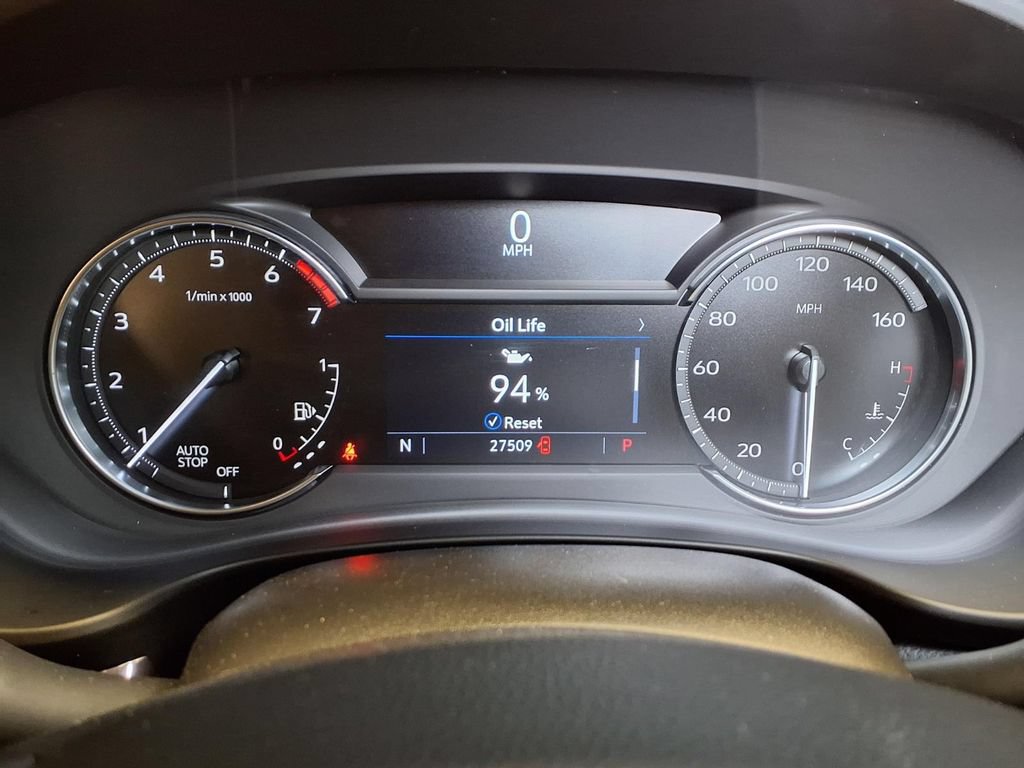 Certified 2023 Cadillac XT4 Luxury w/ Cold Weather Package FWD image 10