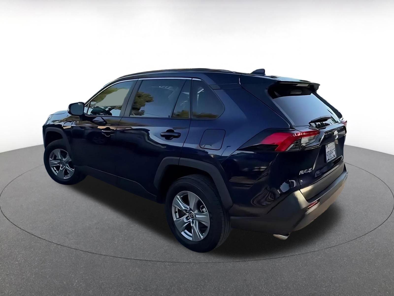 Used 2025 Toyota RAV4 XLE image 10