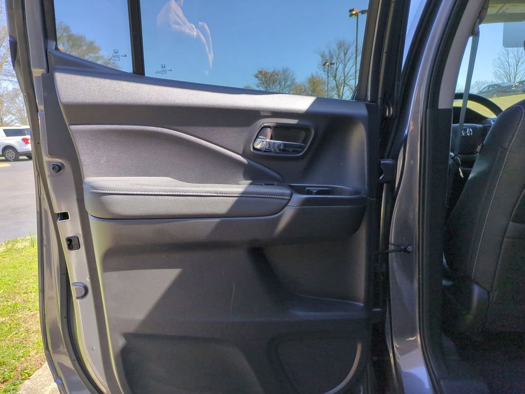 Used 2025 Honda Ridgeline RTL image 26