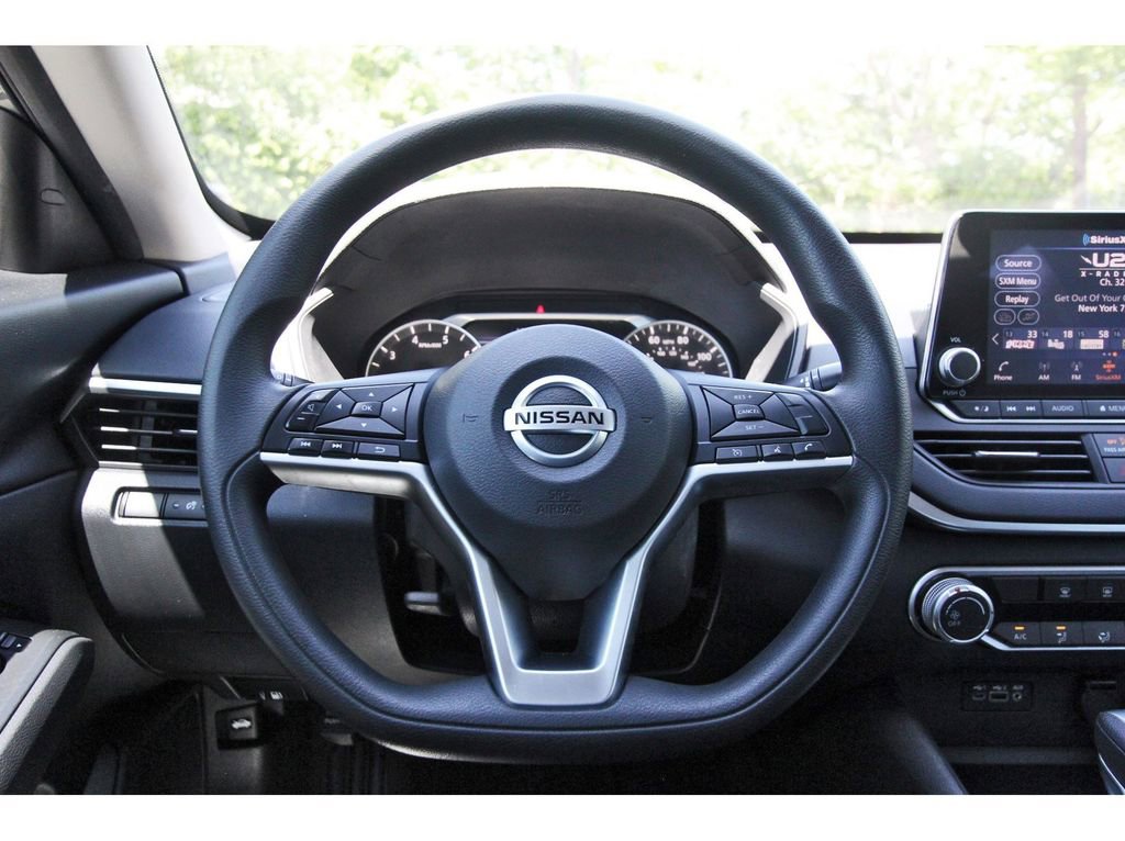 Used 2022 Nissan Altima 2.5 SV image 17