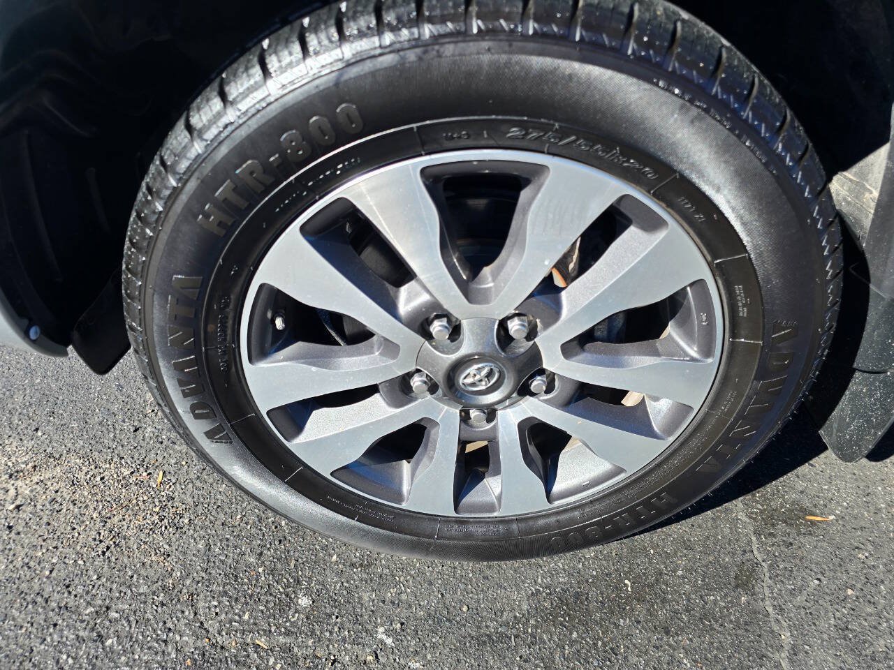 Used 2020 Toyota Sequoia Limited w/ Safety & Convenience Package AWD/4WD image 11