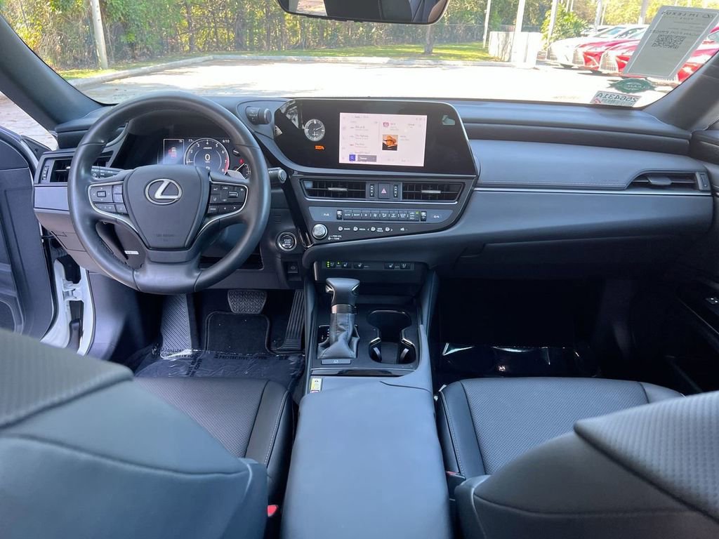 Certified 2024 Lexus ES 350 w/ Premium Package image 20