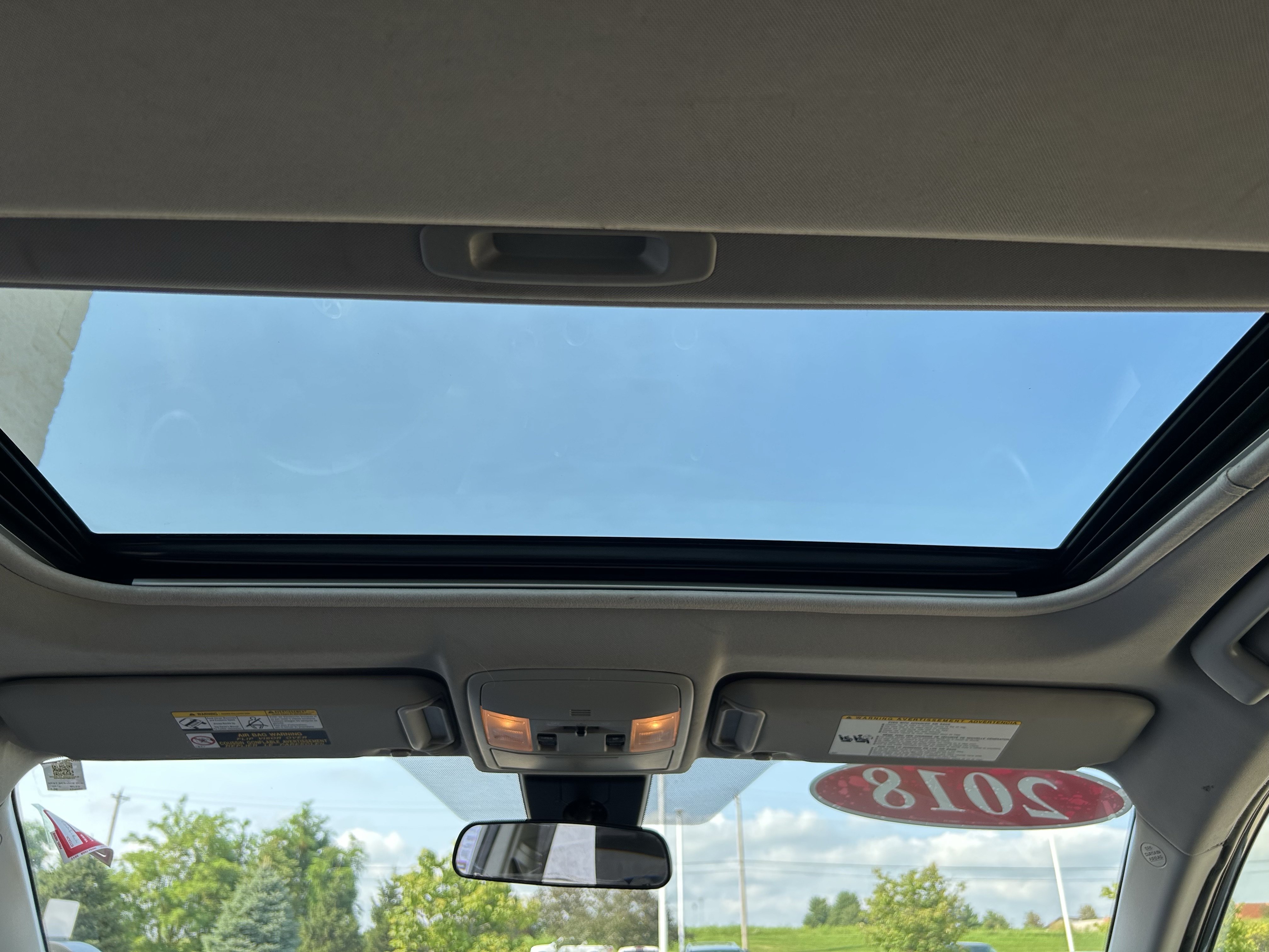 Used 2018 Toyota RAV4 XLE AWD/4WD image 19