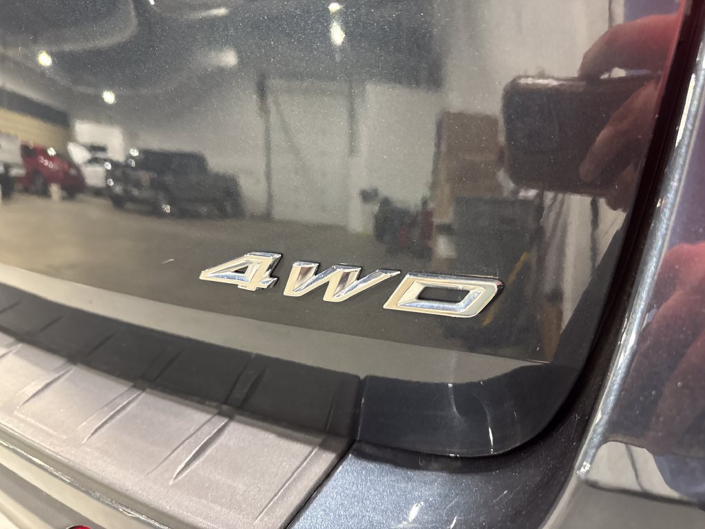 Used 2022 Ford Explorer XLT AWD/4WD image 32