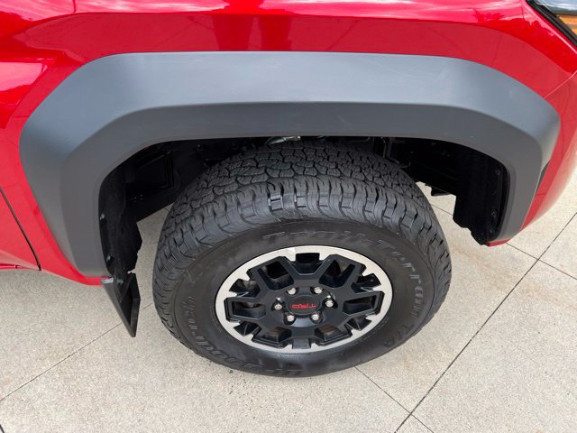 Used 2024 Toyota Tacoma TRD Off-Road w/ TRD Off Road Premium Package AWD/4WD image 11