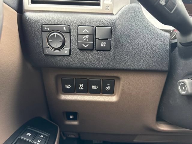 Used 2022 Lexus GX 460 Premium w/ Premium Package AWD/4WD image 22