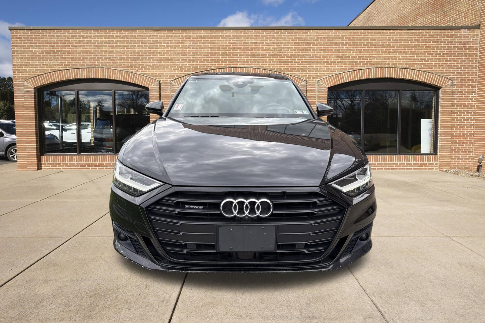 Used 2020 Audi A8 L 4.0T w/ Sport Plus Package image 3