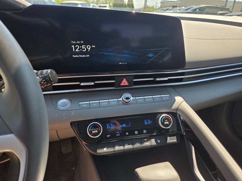 Used 2023 Hyundai Elantra SEL w/ Convenience Package FWD image 26