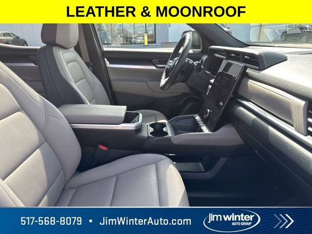 Used 2025 GMC Terrain Elevation w/ Elevation Premium Package image 15