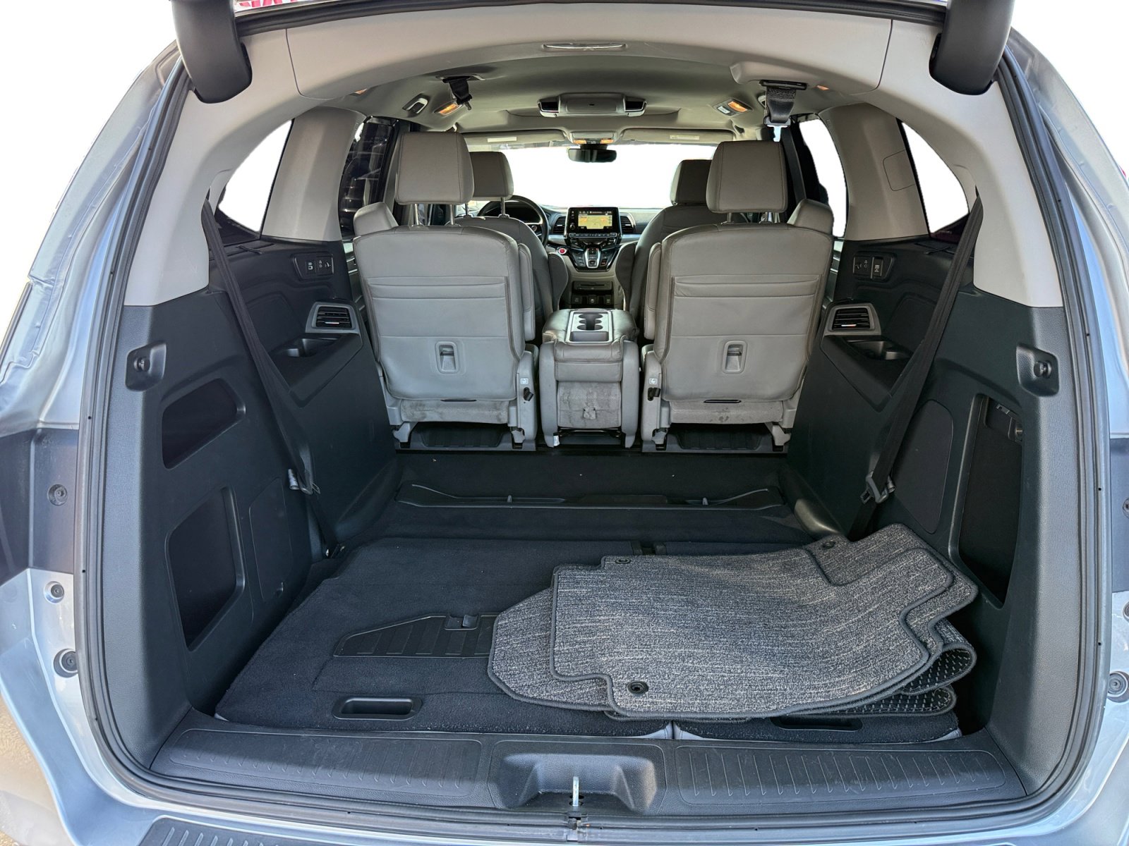 Used 2023 Honda Odyssey Touring image 17