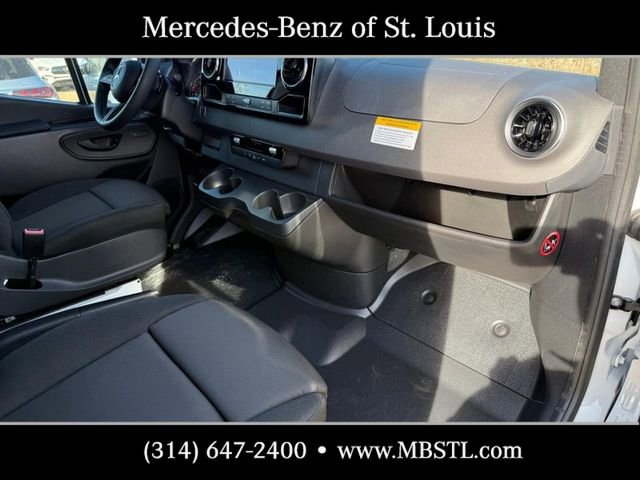 New 2026 Mercedes-Benz Sprinter 2500 image 9