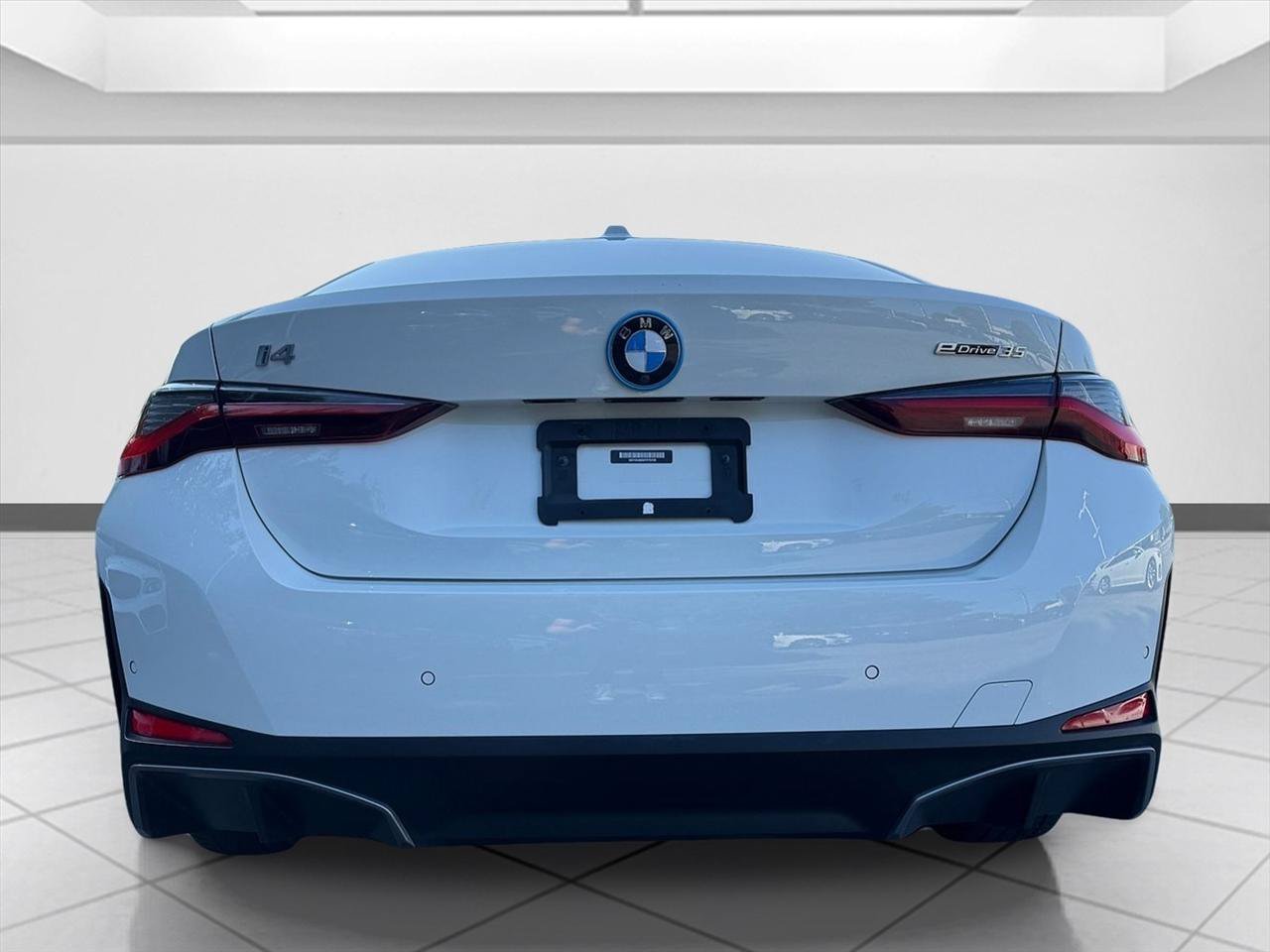 Used 2023 BMW i4 eDrive35 w/ Premium Package RWD image 4