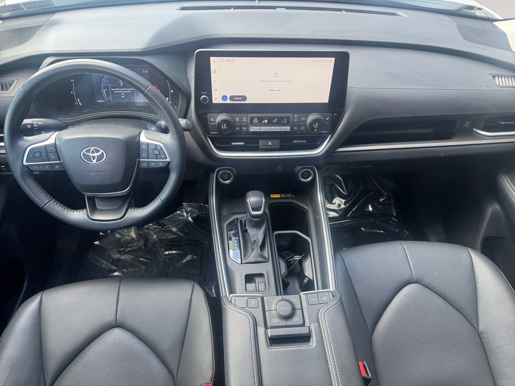Used 2024 Toyota Grand Highlander AWD image 10