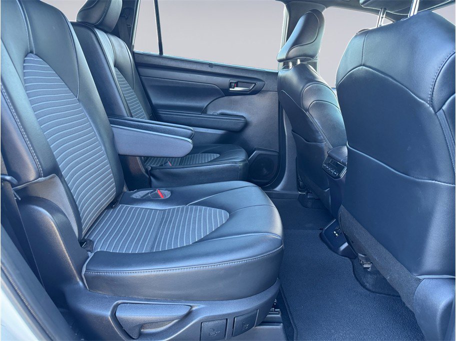 Used 2021 Toyota Highlander XSE image 26